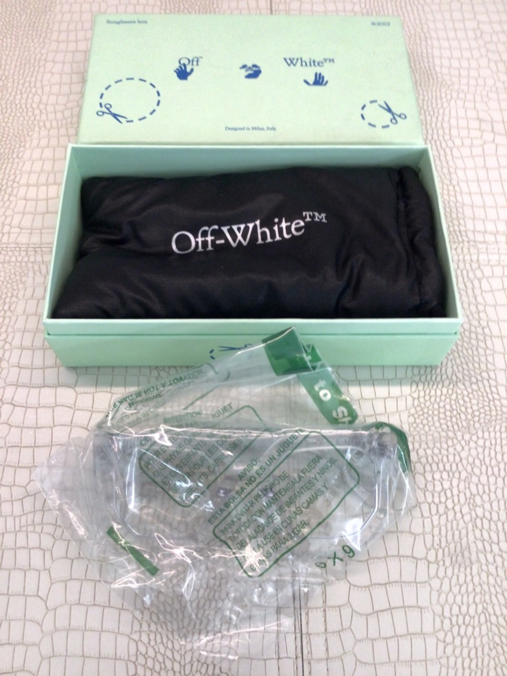 Rare Brand-New Off-White OERJO19C99PLAOO17800 OPTICAL GLASSES